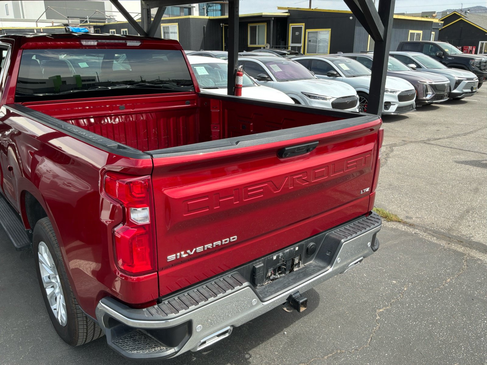 Used 2023 Chevrolet Silverado 1500 LTZ w/ Z71 Off-Road Package AWD/4WD image 22