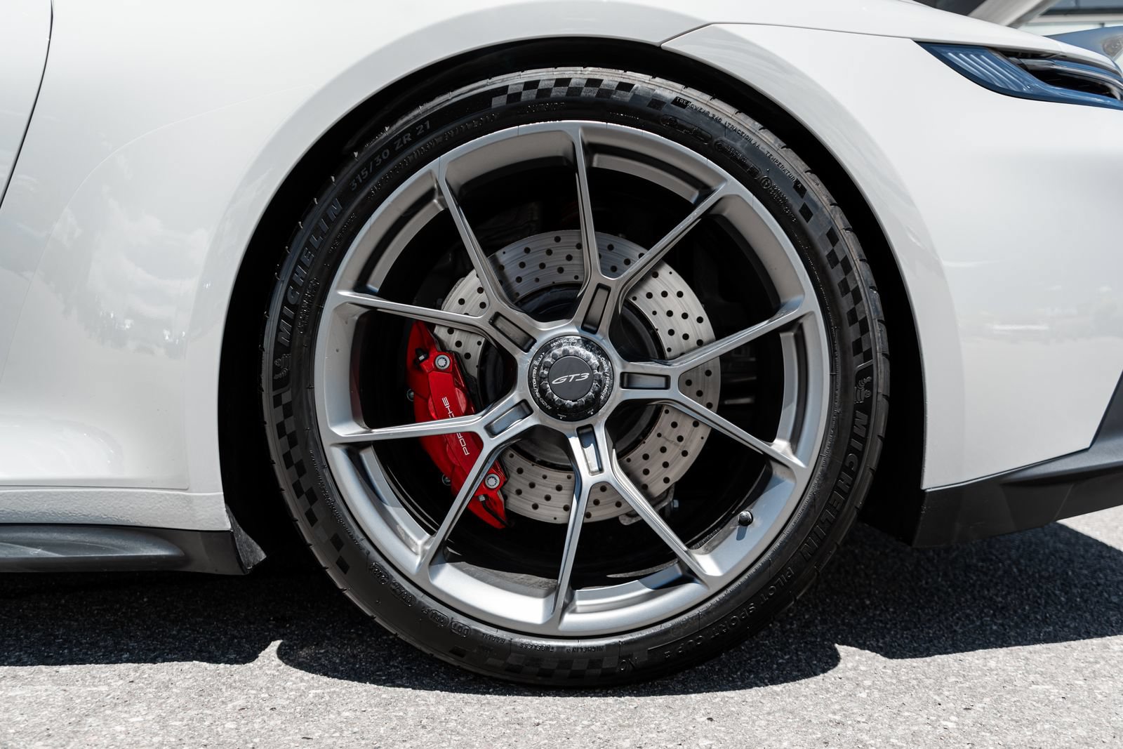Used 2024 Porsche 911 GT3 RWD image 7