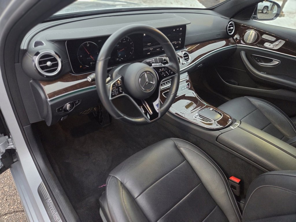 Used 2022 Mercedes-Benz E 350 4MATIC Sedan image 13