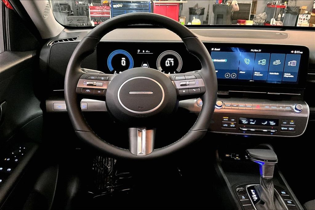 Certified 2025 Hyundai Kona SEL image 4