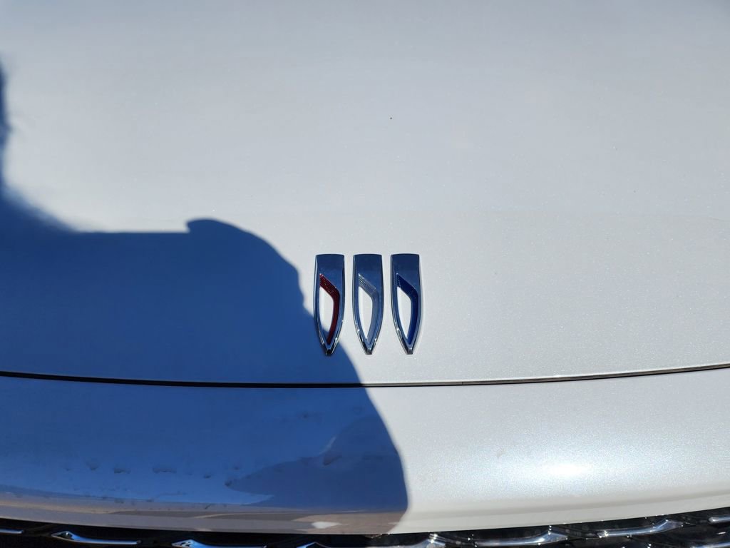 New 2026 Buick Envision Avenir image 10