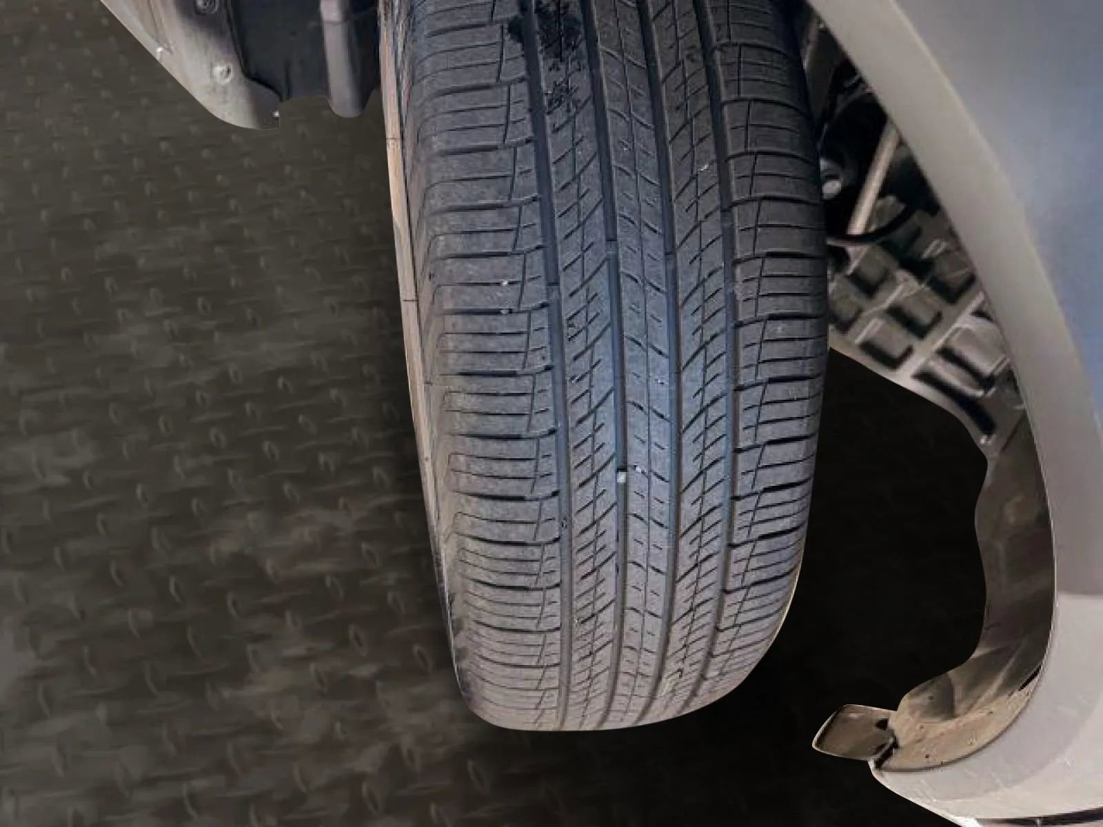 Used 2025 Nissan Rogue SV image 49