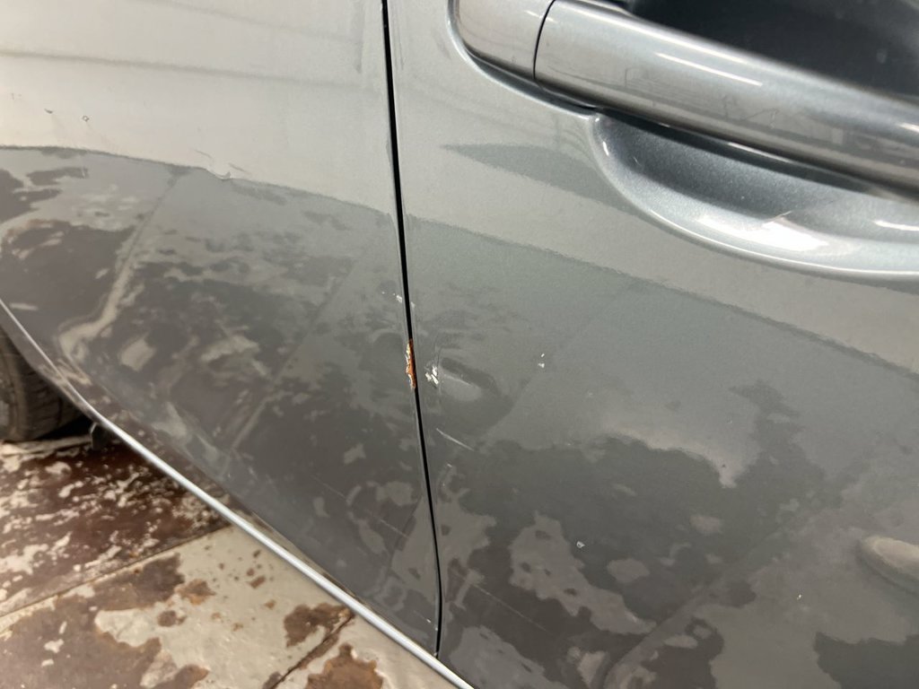 Used 2012 MAZDA MAZDA3 i Touring FWD image 28