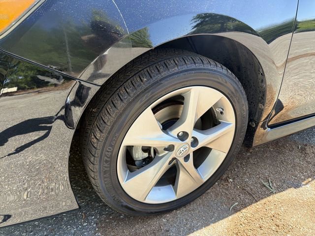 Used 2014 Toyota Camry SE w/ Leather Package FWD image 10