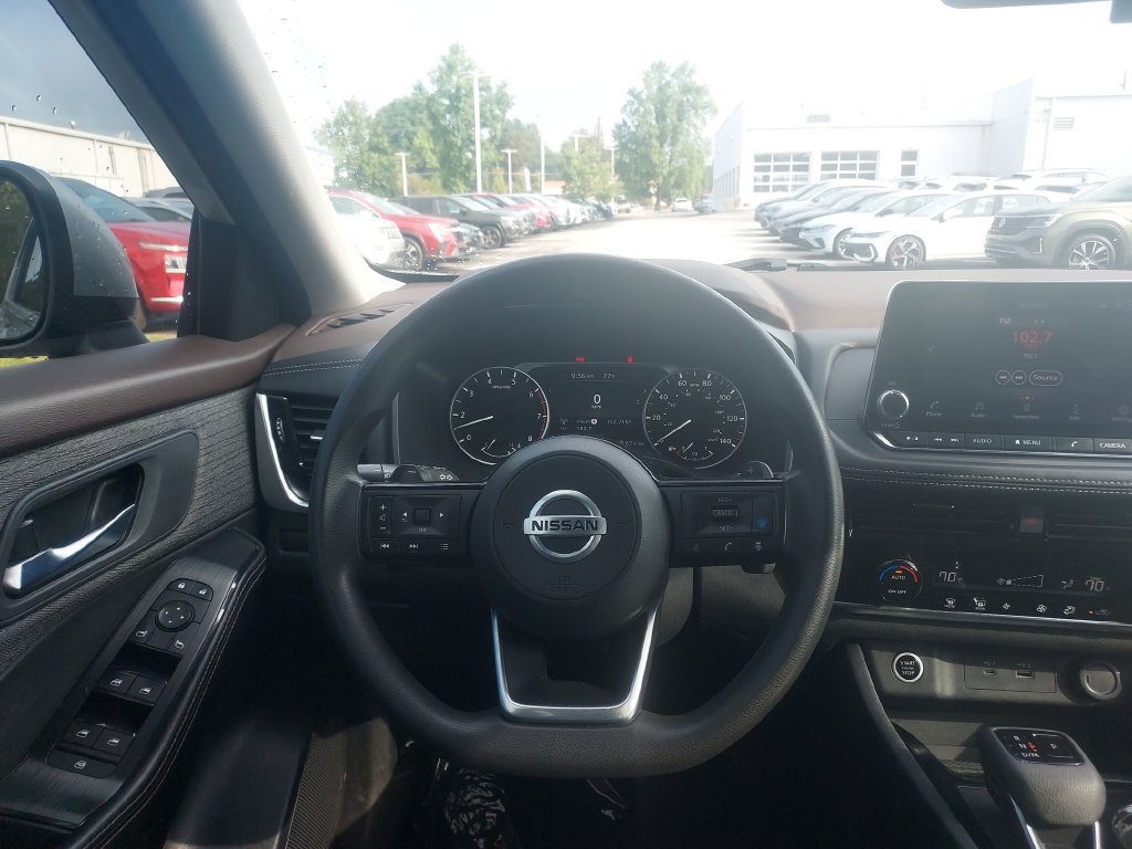 Used 2021 Nissan Rogue SV AWD/4WD image 10