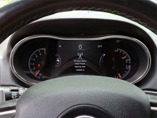 Used 2017 Jeep Grand Cherokee Laredo w/ Quick Order Package 23E image 21