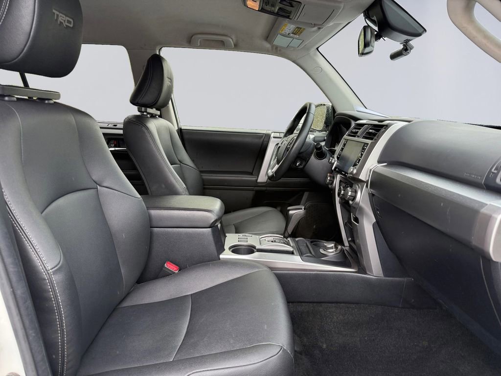 Used 2022 Toyota 4Runner TRD Sport w/ Technology Package AWD/4WD image 18