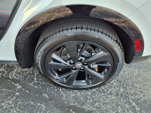 Used 2023 Buick Envision Essence w/ Sport Touring Package AWD/4WD image 40