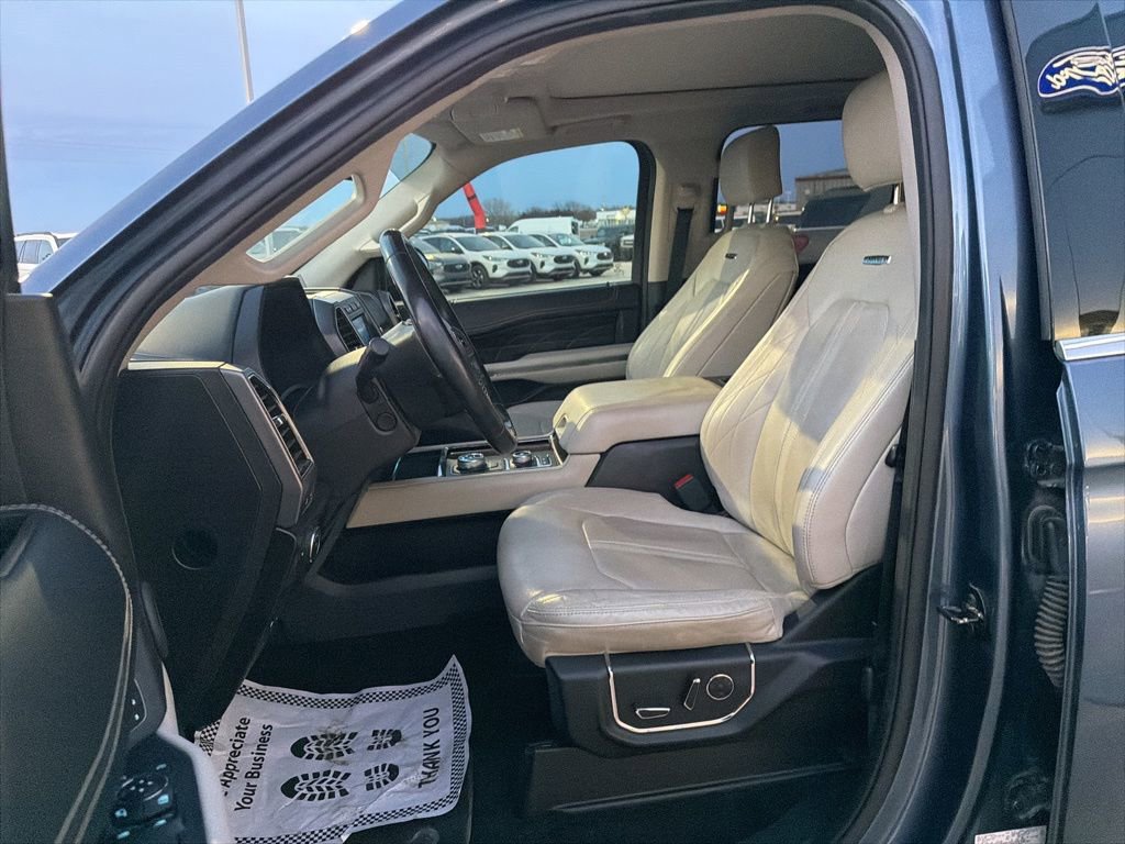 Used 2020 Ford Expedition Platinum image 12