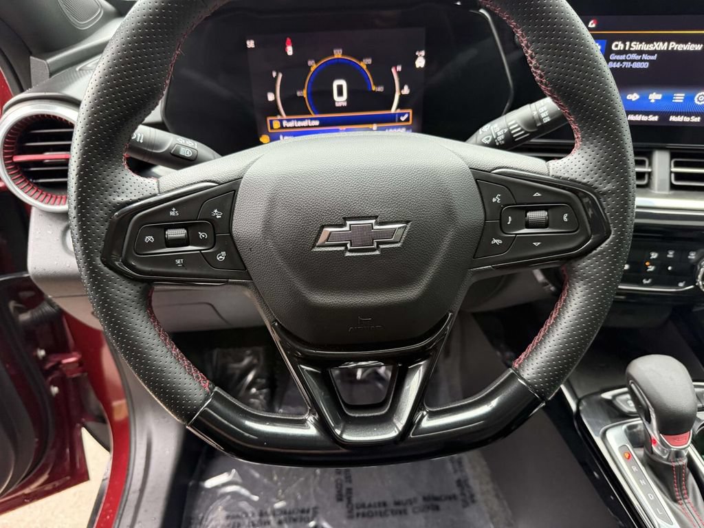 Used 2024 Chevrolet Trax RS w/ Sunroof Package FWD image 20