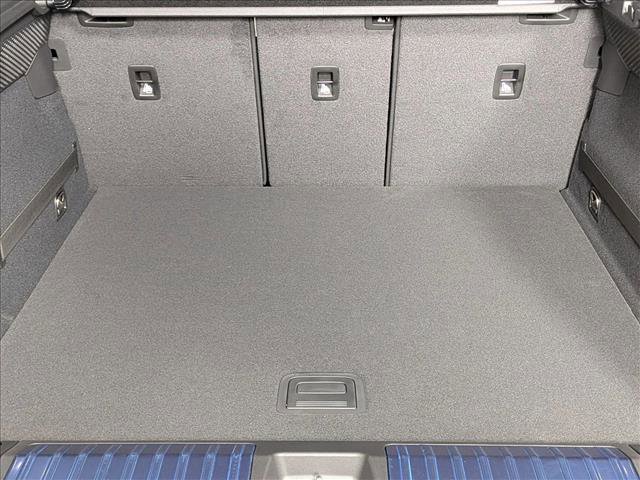 New 2026 Porsche Macan Electric image 22