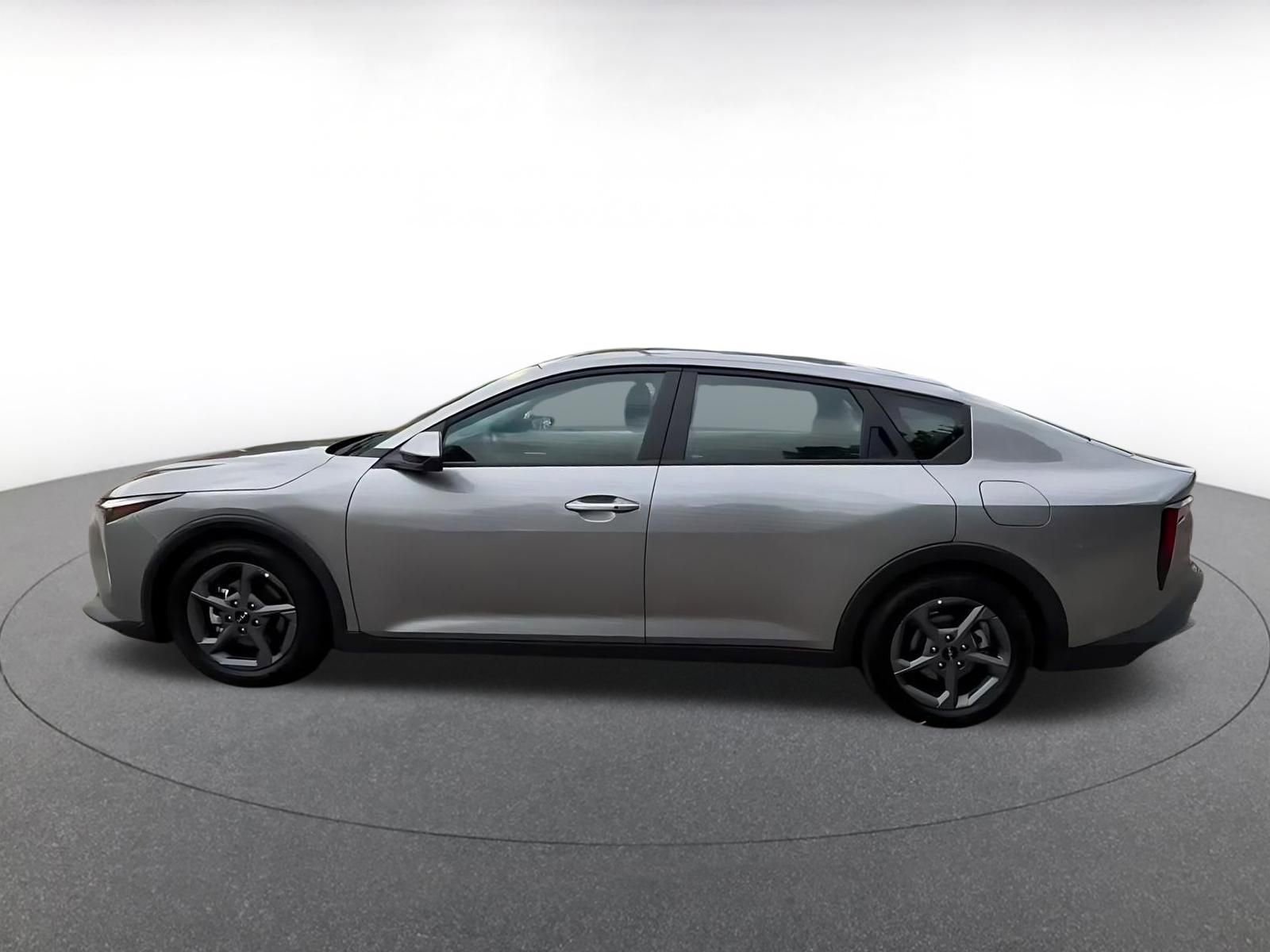 Used 2025 Kia K4 LXS FWD image 9