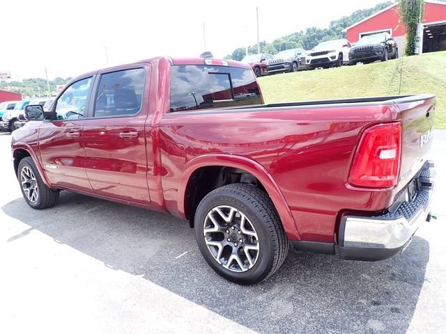 Used 2025 RAM 1500 Laramie AWD/4WD image 3