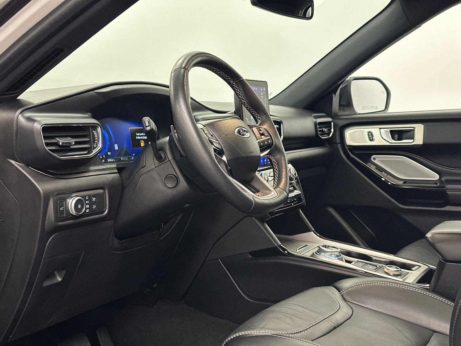 Used 2022 Ford Explorer ST w/ Equipment Group 401A image 14