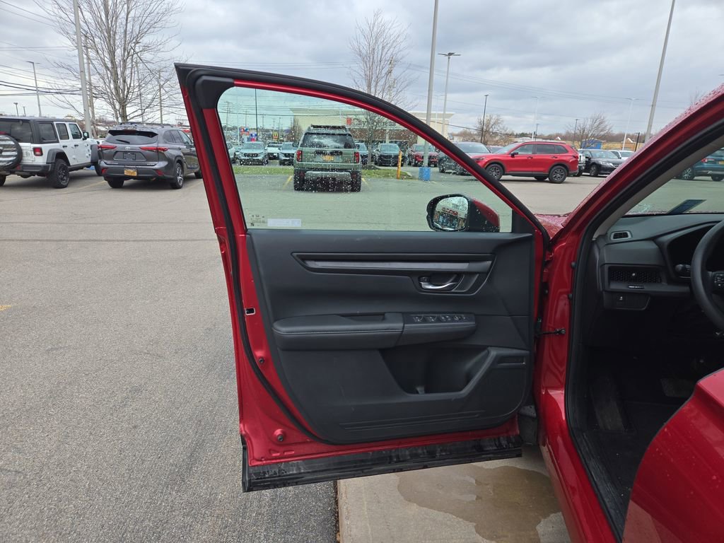 Used 2024 Honda CR-V LX image 11