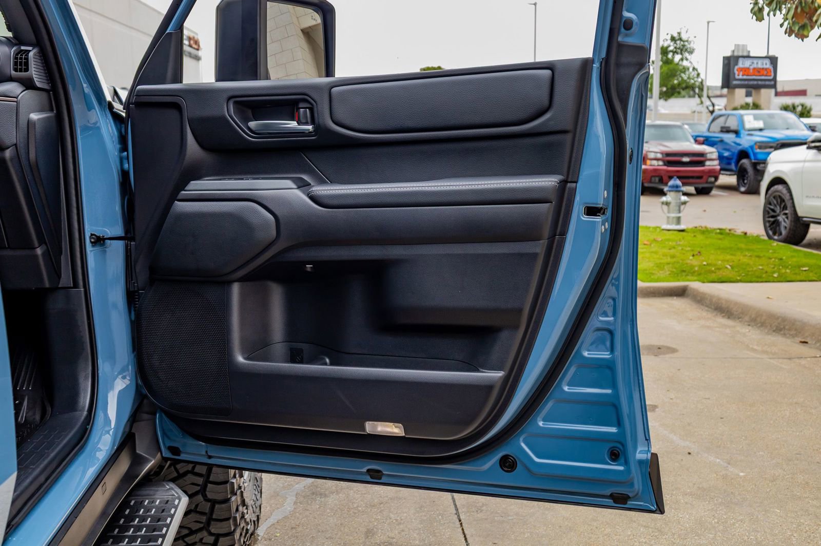 Used 2025 Toyota Land Cruiser w/ Premium Package image 38