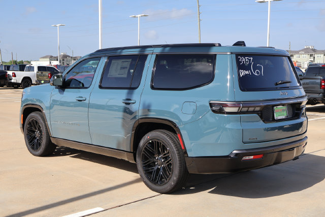 New 2026 Jeep Grand Wagoneer Limited AWD/4WD image 4