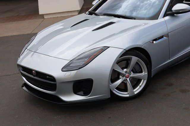 Used 2019 Jaguar F-TYPE R-Dynamic RWD image 6