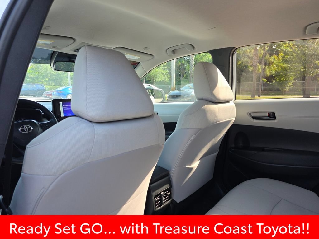 Certified 2025 Toyota Corolla Cross L FWD image 24