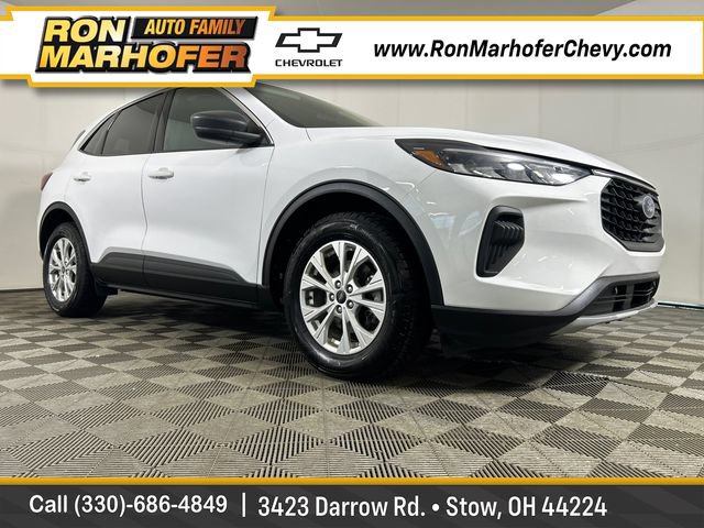Used 2023 Ford Escape Active w/ Cold Weather Package FWD image 1