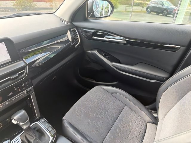 Certified 2024 Kia Seltos S AWD/4WD image 23