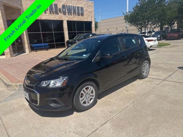 Used 2020 Chevrolet Sonic LT FWD image 2