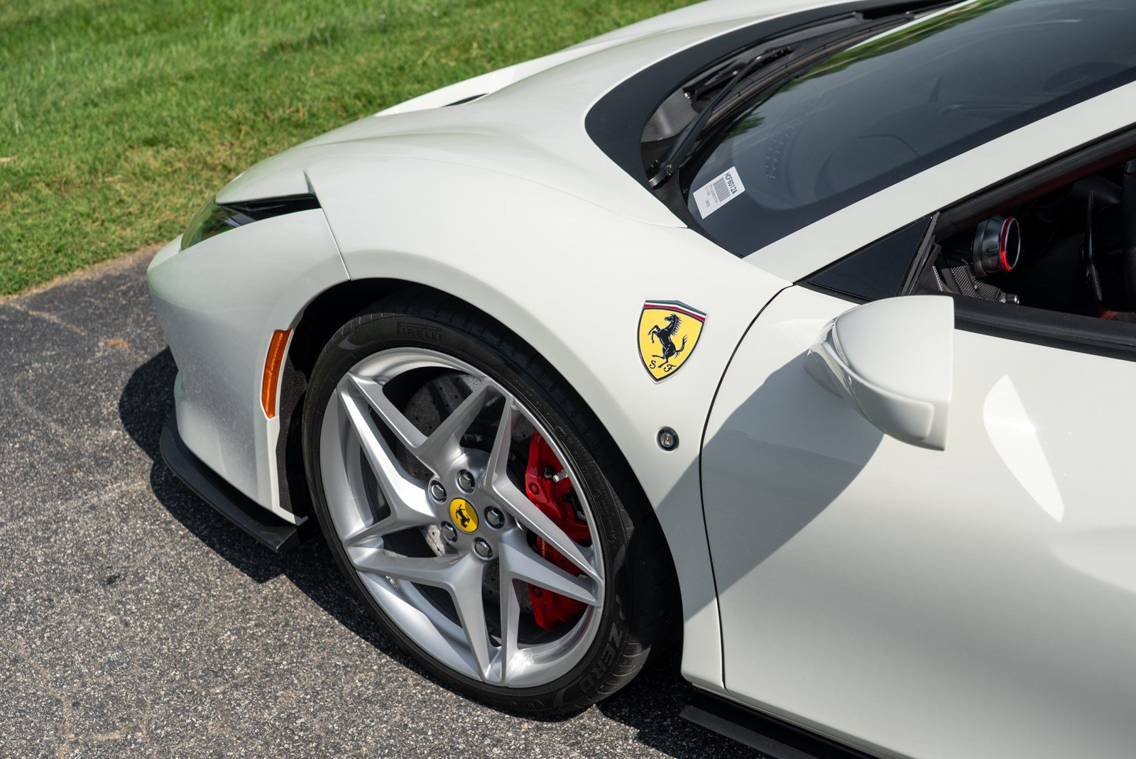 Used 2022 Ferrari F8 Tributo RWD image 20