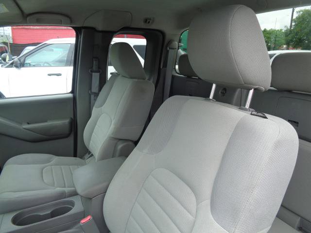 Used 2012 Nissan Frontier S w/ S Preferred Pkg RWD image 31