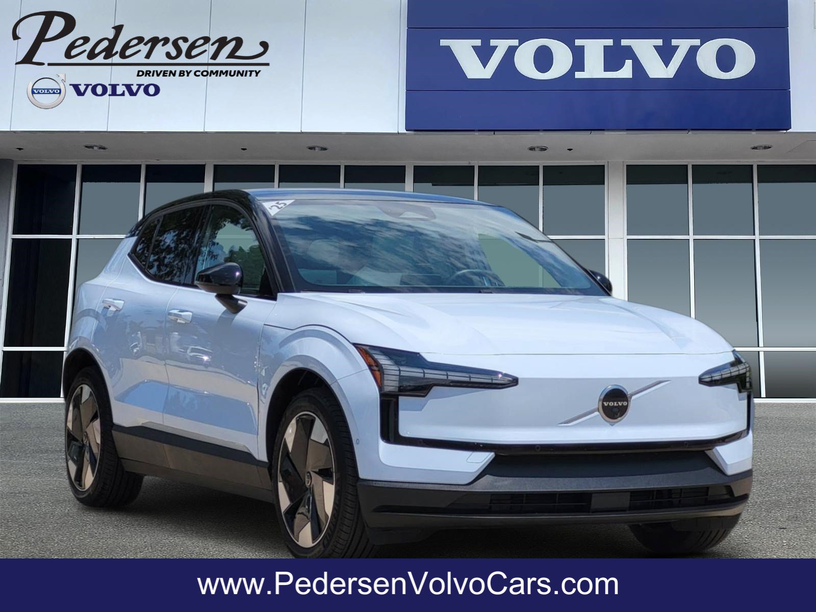 Certified 2025 Volvo EX30 Ultra w/ Climate Package AWD/4WD image 1