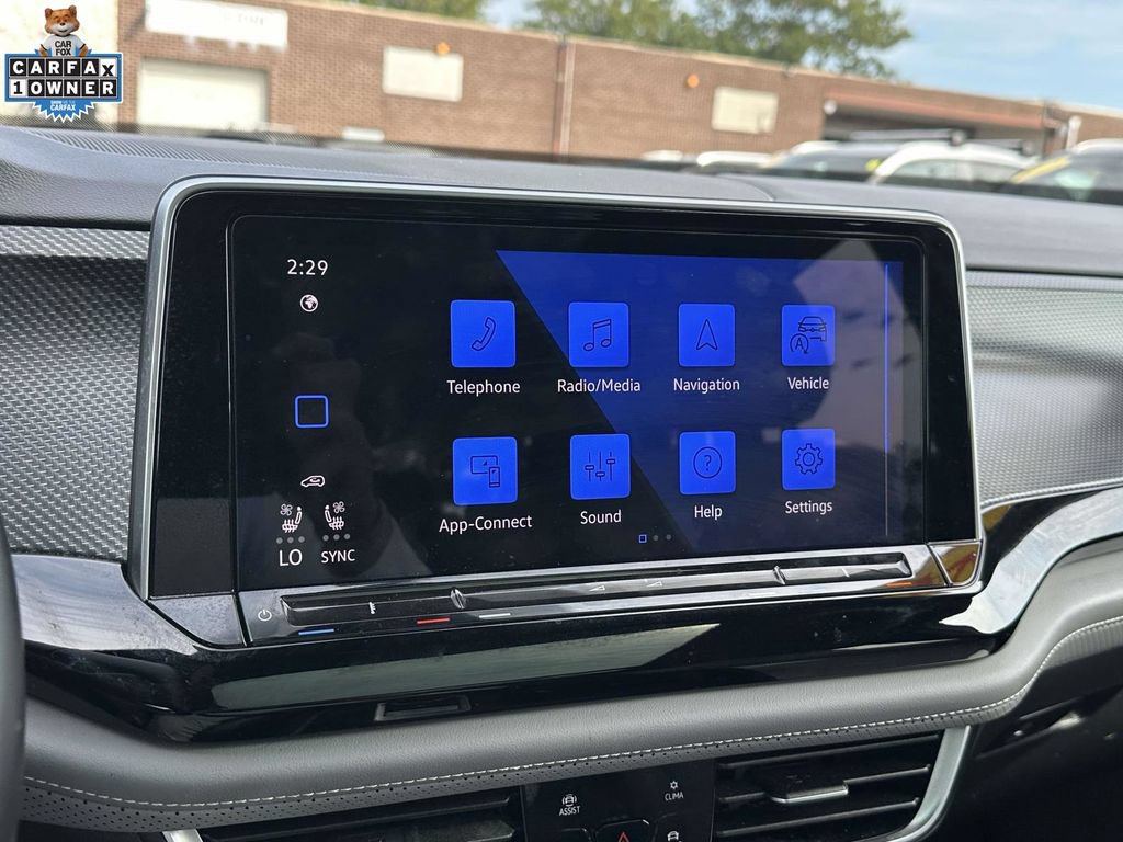 Used 2024 Volkswagen Atlas Cross Sport SEL R-Line AWD/4WD image 27