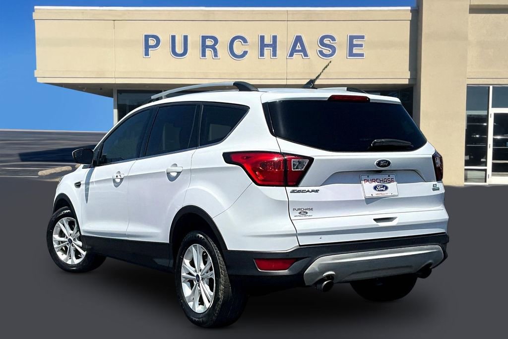 Used 2019 Ford Escape SE FWD image 4