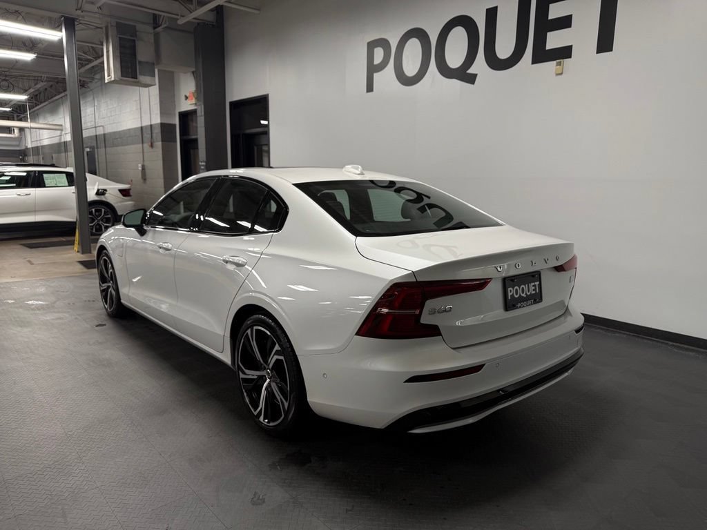 Used 2023 Volvo S60 T8 Ultimate AWD/4WD image 6
