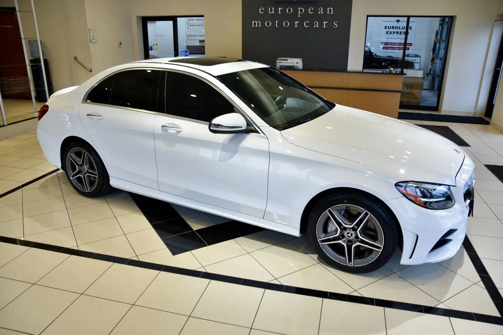 Used 2020 Mercedes-Benz C 300 4MATIC Sedan image 7