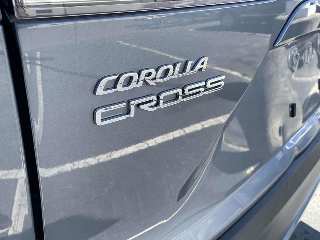 Used 2025 Toyota Corolla Cross L FWD image 17