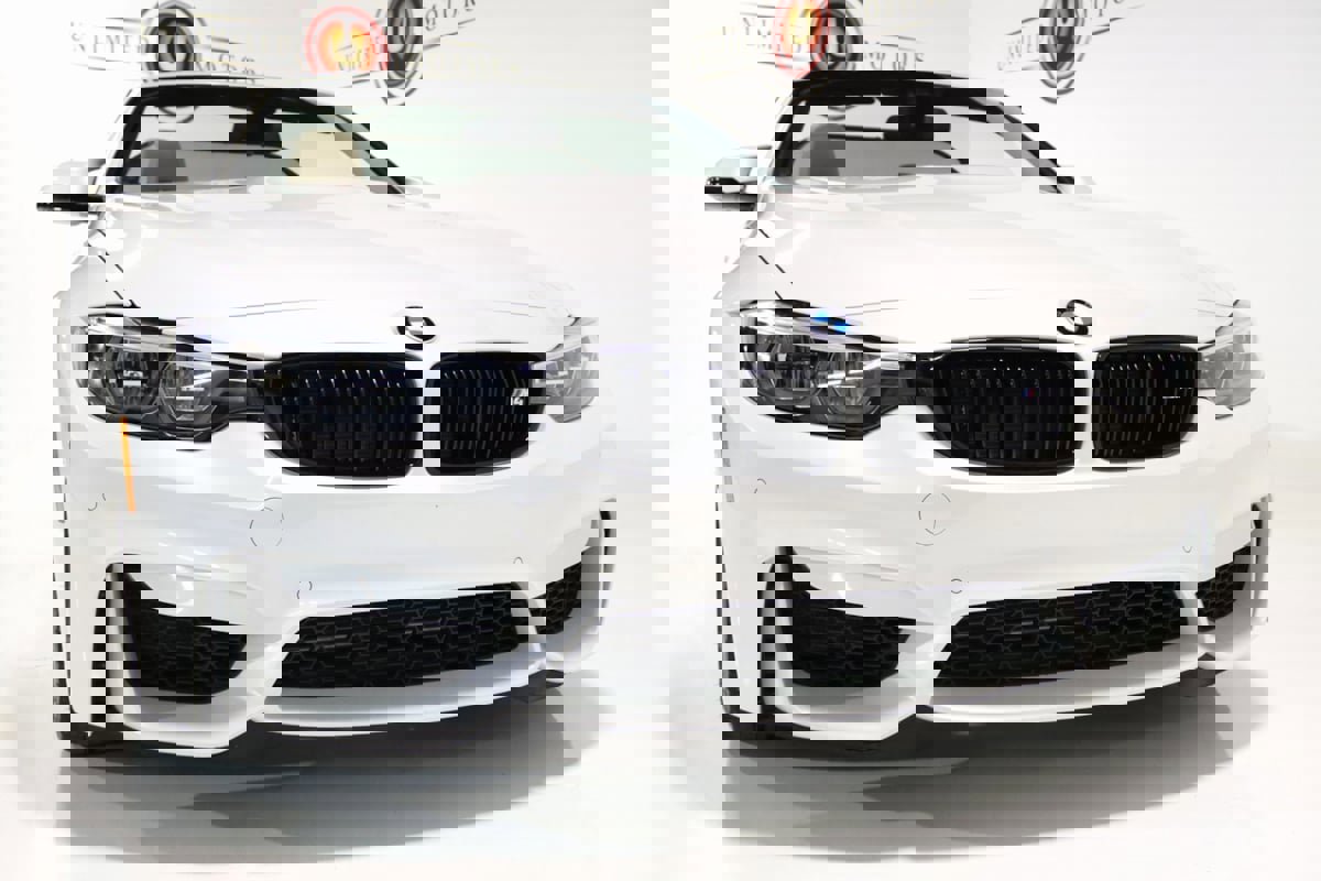 Used 2018 BMW M4 Convertible image 30