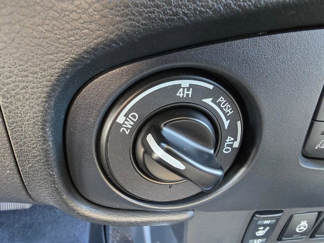Used 2022 Nissan Frontier SV AWD/4WD image 30