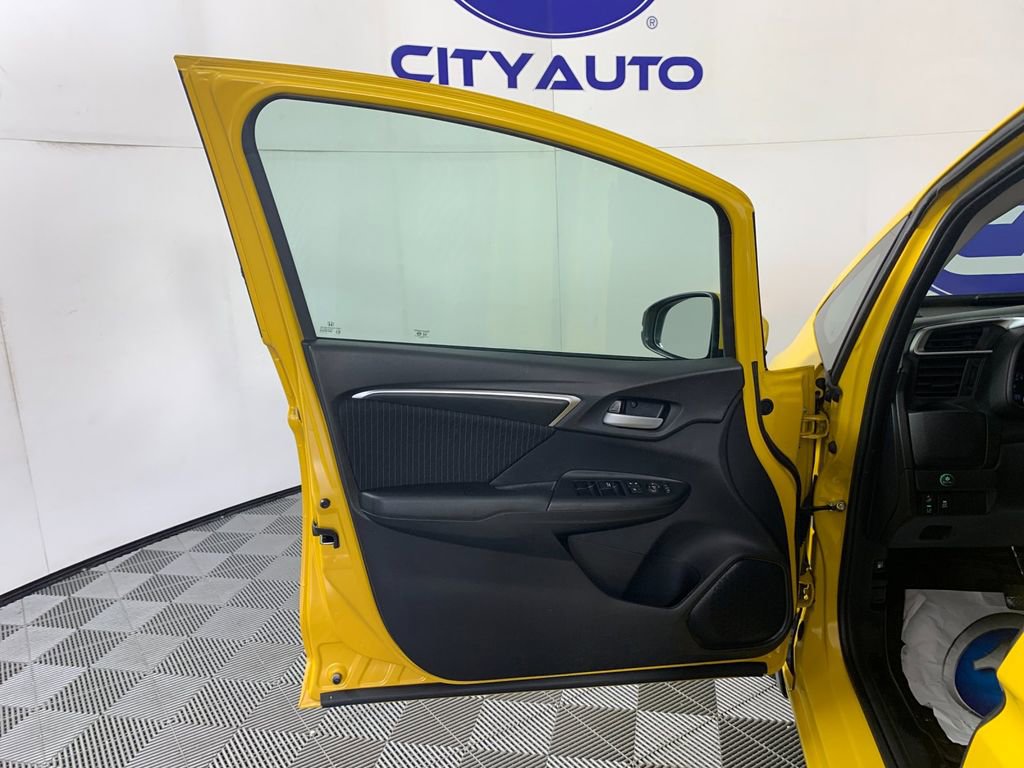Used 2018 Honda Fit EX image 14