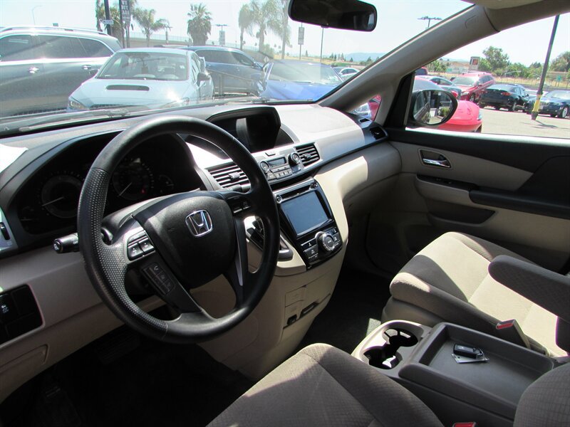 Used 2014 Honda Odyssey EX image 8