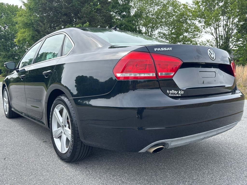 Used 2012 Volkswagen Passat 2.5 SE FWD image 3