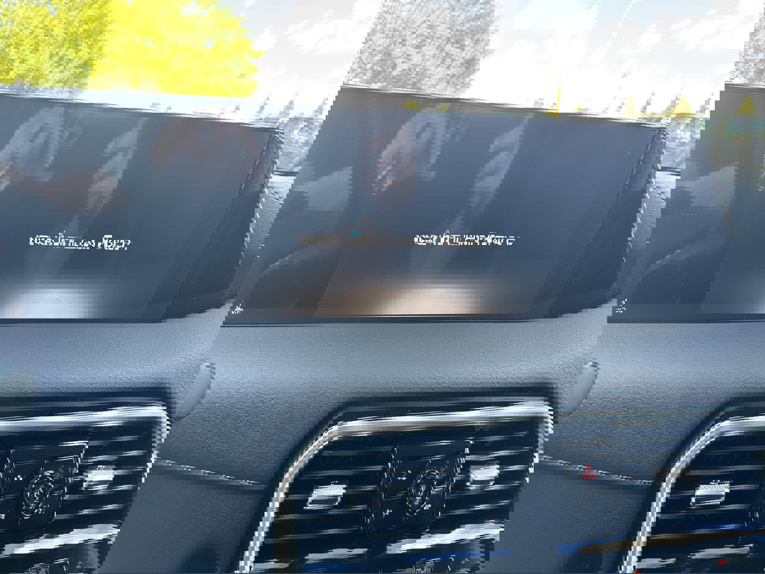 New 2026 Nissan Armada SV image 11