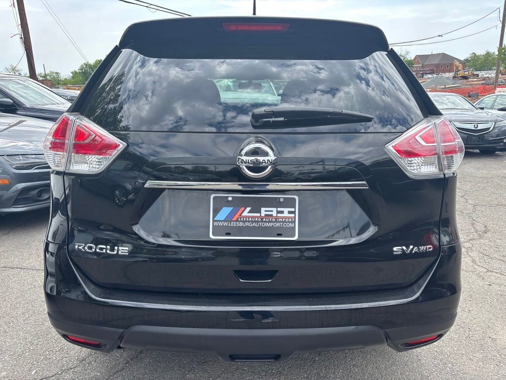 Used 2015 Nissan Rogue SV AWD/4WD image 2