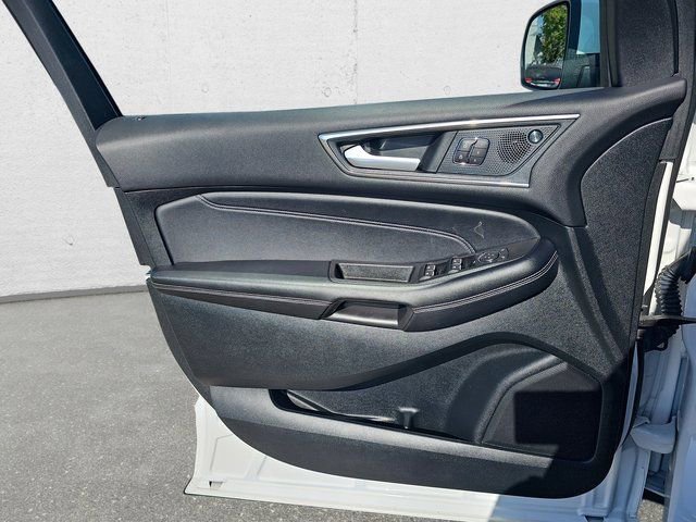 Used 2022 Ford Edge Titanium image 26