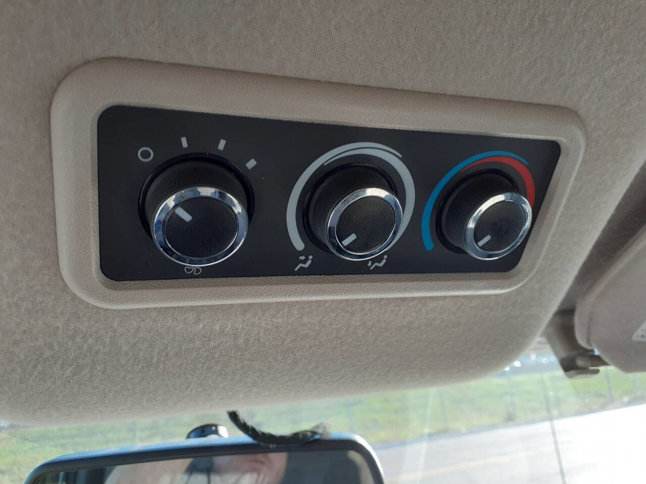 Used 2020 Chevrolet Express 3500 LS image 16