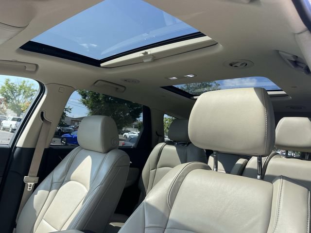 Used 2018 Buick Enclave Premium w/ Experience Buick Package FWD image 36