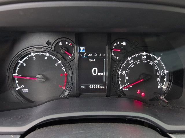 Used 2024 Toyota 4Runner SR5 Premium image 24