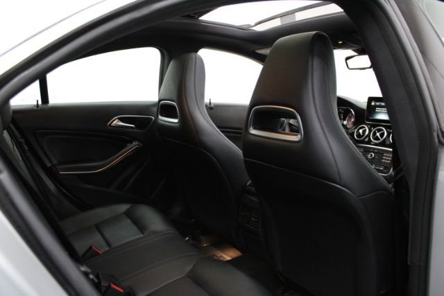 Used 2015 Mercedes-Benz CLA 250 4MATIC image 24