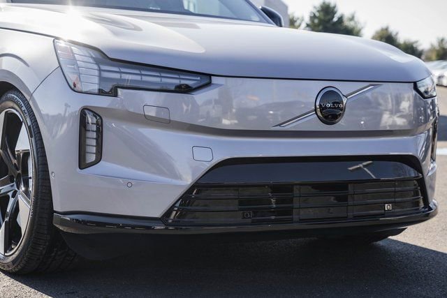 New 2026 Volvo EX90 Ultra image 15