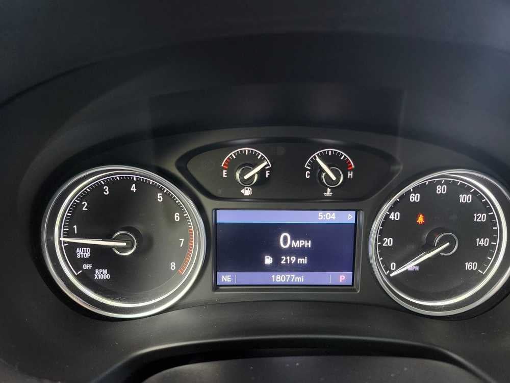 Used 2020 Buick Enclave Essence AWD/4WD image 23