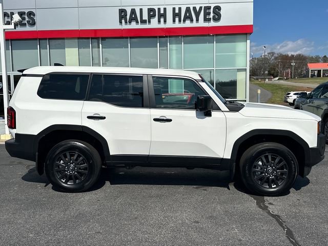 Used 2024 Toyota Land Cruiser 1958 image 2