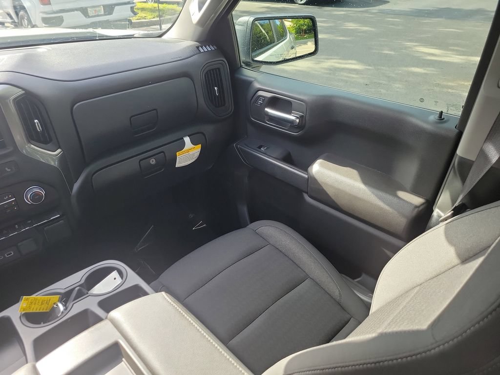 Certified 2025 Chevrolet Silverado 1500 Custom w/ Turbomax Blackout Package RWD image 20